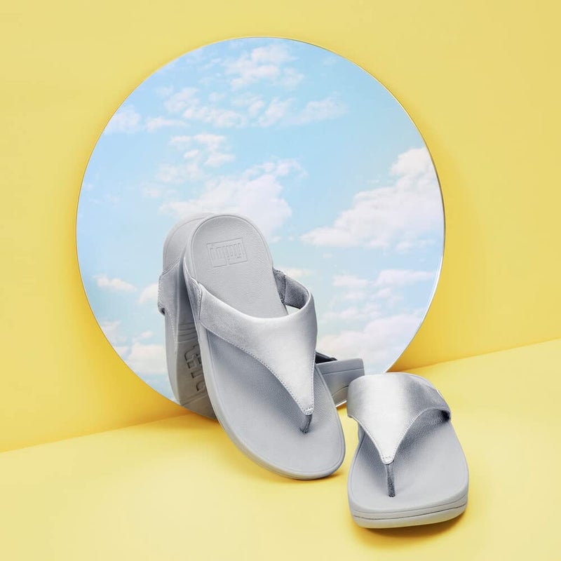 FitFlopâ„¢ Womens Lulu Leather Toe-Post Sandal, Silver, Size 7 - Image 2